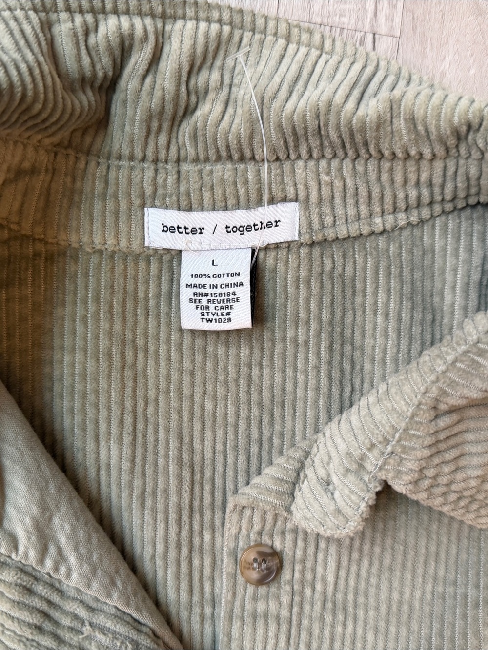 Corduroy Button-Down Shirt in Olive Green cropped - Picture 2 of 3